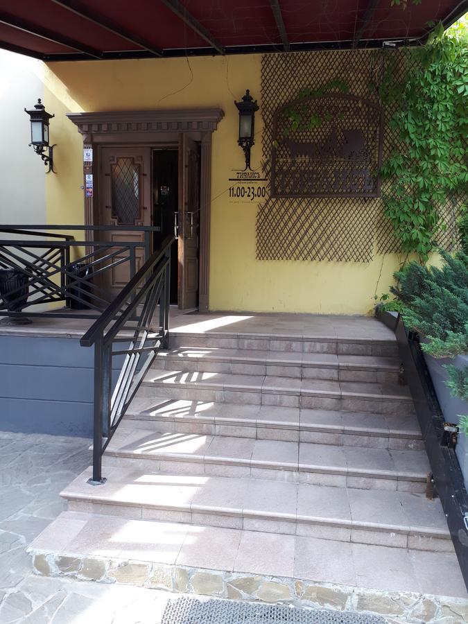 Apartment Dom Kino 明斯克 外观 照片
