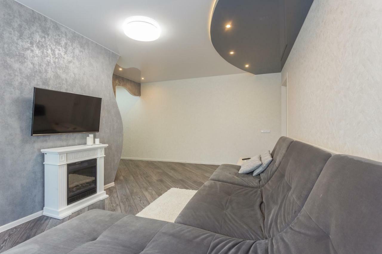 Apartment Dom Kino 明斯克 外观 照片